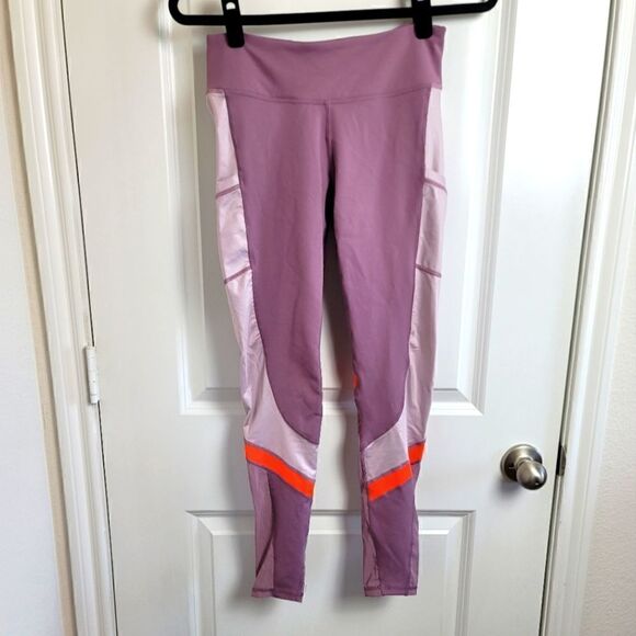 FABLETICS Women's Workout Leggings - Picture 1 of 11
